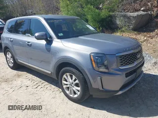 2020 Kia Telluride LX z VIN 5XYP2DHC3LG073697, wystawiony jako IAAI lot #42080775 z przebiegiem 78 069 mil mil oraz . Historia ofert i sprzedaży dostępna na DreamBid. Obrazek 1.
