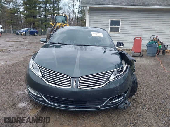 2015 Lincoln MKZ z VIN 3LN6L2J90FR616800, wystawiony jako IAAI lot #41683401 z przebiegiem 92 239 mil mil oraz . Historia ofert i sprzedaży dostępna na DreamBid. Obrazek 12.