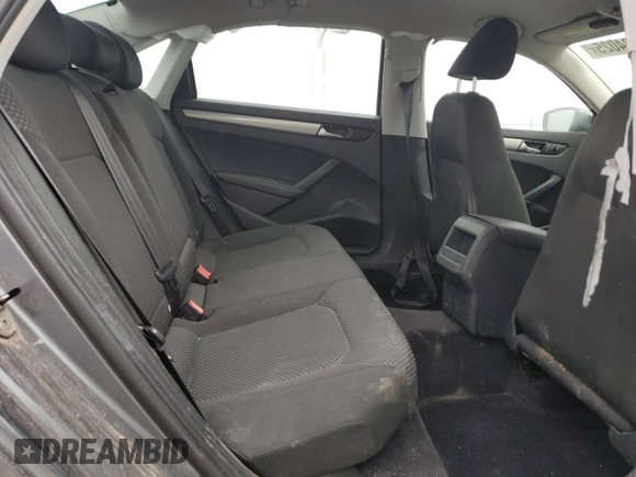2014 Volkswagen Passat S с VIN 1VWAP7A31EC017152, выставлен на аукционе Copart как лот 51634025 с пробегом Не указан миль и Списание • Salvage title. История ставок и продаж доступна на DreamBid. Изображение 10.
