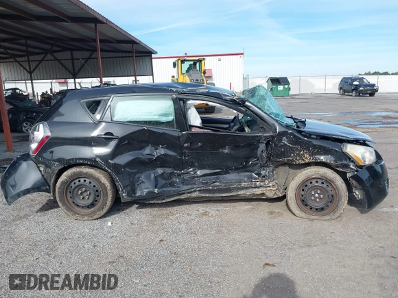 2010 Pontiac Vibe 1SA z VIN 5Y2SP6E80AZ417279, wystawiony jako IAAI lot #41029040 z przebiegiem 150 087 mil mil oraz . Historia ofert i sprzedaży dostępna na DreamBid. Obrazek 14.