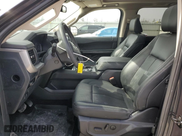 2024 Ford Expedition Max XLT with VIN 1FMJK1J81REA75973, listed as a Copart auction lot 47080095 with 6,711 mi miles and Salvage Title. Bid and sale history available at DreamBid. Image 7.