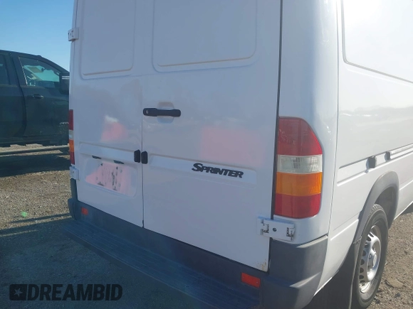 2006 Dodge Sprinter with VIN WD0PD644165856865, listed as a IAAI auction lot 41750967 with 254,149 mi miles and . Bid and sale history available at DreamBid. Image 6.