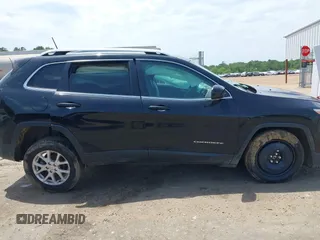 2017 Jeep Cherokee Latitude with VIN 1C4PJLCB2HD222277, listed as a IAAI auction lot 42270866 with 172,742 mi miles and . Bid and sale history available at DreamBid. Image 13.