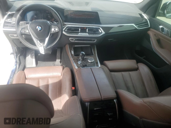 2020 BMW X5 sDrive40i with VIN 5UXCR4C0XLLW64815, listed as a Copart auction lot 50429185 with 39,544 mi miles and Salvage Title. Bid and sale history available at DreamBid. Image 8.