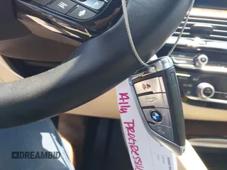 2020 BMW 5 Series 530i z VIN WBAJR3C04LWW68910, wystawiony jako IAAI lot #42430470 z przebiegiem 50 608 mil mil oraz . Historia ofert i sprzedaży dostępna na DreamBid. Obrazek 11.