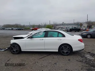 2018 Mercedes-Benz E-Class E 300 with VIN WDDZF4KB0JA380163, listed as a IAAI auction lot 42000543 with 75,314 mi miles. Bid and sale history available at carsss.com. Image 14.