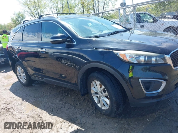 2017 Kia Sorento LX with VIN 5XYPG4A31HG264635, listed as a IAAI auction lot 42181056 with 163,493 mi miles and . Bid and sale history available at carsss.com. Image 13.