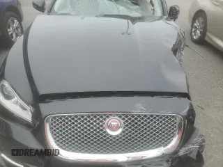 2014 Jaguar XJ with VIN SAJWA2GTXEMV62573, listed as a Copart auction lot 44791745 with Not Provided miles and Salvage Title. Bid and sale history available at DreamBid. Image 11.