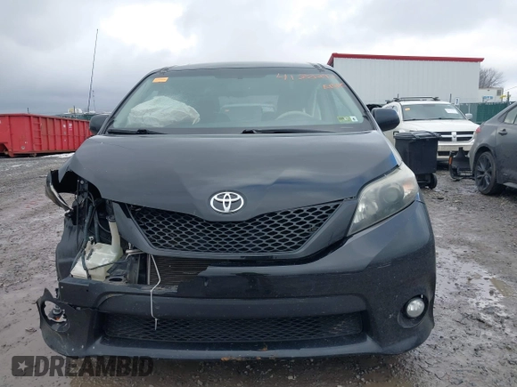2012 Toyota Sienna SE with VIN 5TDXK3DC4CS187677, listed as a IAAI auction lot 41553292 with 145,282 mi miles. Bid and sale history available at carsss.com. Image 13.