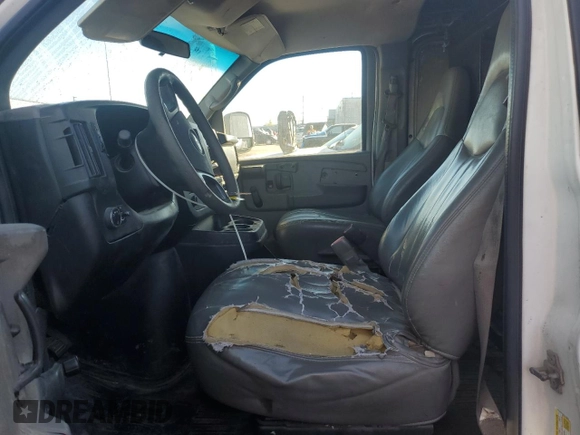 2008 Chevrolet Express Cargo Van with VIN 1GCGG25C681115006, listed as a Copart auction lot 76264604 with 386,126 mi miles and Salvage Title. Bid and sale history available at carsss.com. Image 7.