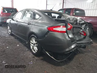 2015 Ford Fusion SE with VIN 1FA6P0H74F5105133, listed as a IAAI auction lot 41212659 with 186,378 mi miles. Bid and sale history available at carsss.com. Image 3.