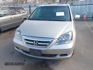 2005 Honda Odyssey EX-L with VIN 5FNRL38615B062427, listed as a IAAI auction lot 41922322 with 194,837 mi miles. Bid and sale history available at carsss.com. Image 6.