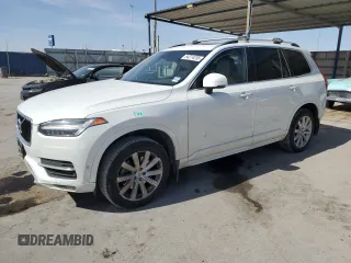 2018 Volvo XC90 Momentum z VIN YV4102PK9J1349044, wystawiony jako Copart lot #54274255 z przebiegiem 105 345 mil mil oraz Szkoda całkowita • Salvage title. Historia ofert i sprzedaży dostępna na DreamBid. Obrazek 1.