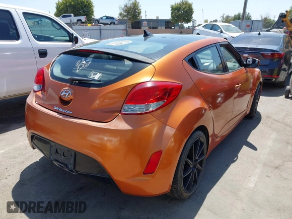 2012 Hyundai Veloster w/Black Int z VIN KMHTC6AD4CU049722, wystawiony jako IAAI lot #42594609 z przebiegiem 72 324 mil mil oraz . Historia ofert i sprzedaży dostępna na DreamBid. Obrazek 4.