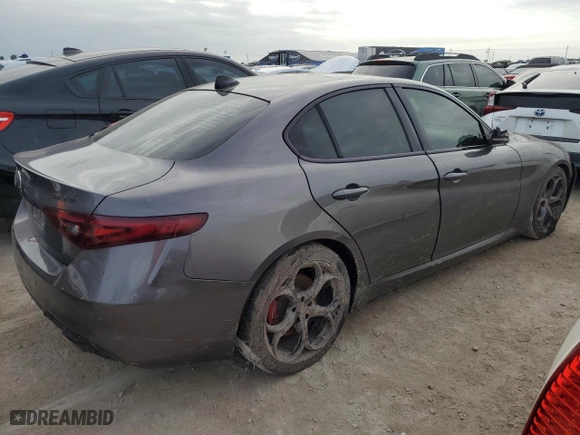 2018 Alfa Romeo Giulia with VIN ZARFAEBN3J7595289, listed as a Copart auction lot 76635464 with 0 mi miles and Non Repairable. Bid and sale history available at carsss.com. Image 3.