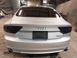 2012 Audi A7 z VIN WAUWGCFC2CN091270, wystawiony jako IAAI lot #41261927 z przebiegiem 109 756 mil mil oraz . Historia ofert i sprzedaży dostępna na DreamBid. Obrazek 16.