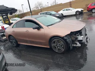 2023 Mercedes-Benz CLA 250 z VIN W1K5J4GB0PN329558, wystawiony jako IAAI lot #41776336 z przebiegiem 35 312 mil mil oraz . Historia ofert i sprzedaży dostępna na DreamBid. Obrazek 14.