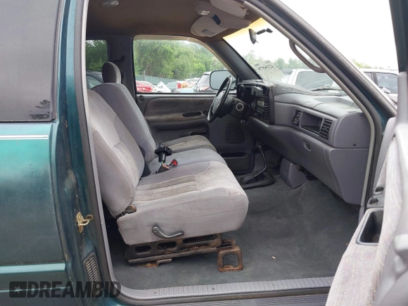 1997 Dodge 1500 with VIN 3B7HF13Y4VG704987, listed as a IAAI auction lot 42194979 with 179,395 mi miles. Bid and sale history available at carsss.com. Image 5.