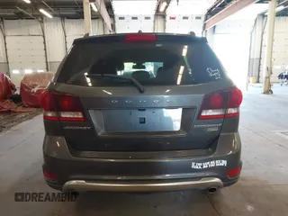 2019 Dodge Journey Crossroad z VIN 3C4PDCGG9KT717767, wystawiony jako IAAI lot #42179967 z przebiegiem 98 686 mil mil oraz . Historia ofert i sprzedaży dostępna na DreamBid. Obrazek 16.