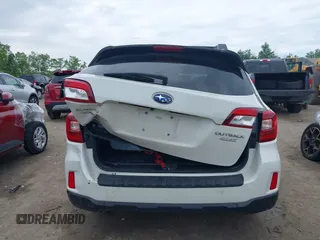 2015 Subaru Outback Premium с VIN 4S4BSACC1F3302253, выставлен на аукционе IAAI как лот 42505383 с пробегом 137 141 миль миль и . История ставок и продаж доступна на DreamBid. Изображение 16.
