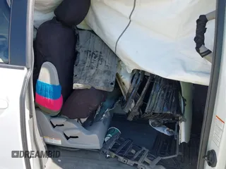 2018 Toyota Sienna LE Auto Access Seat с VIN 5TDKZ3DC3JS913810, выставлен на аукционе IAAI как лот 42476857 с пробегом Не указан миль и . История ставок и продаж доступна на DreamBid. Изображение 8.
