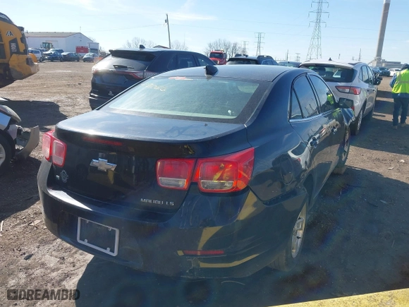 2015 Chevrolet Malibu LS with VIN 1G11A5SL1FF118417, listed as a IAAI auction lot 41810616 with 199,831 mi miles. Bid and sale history available at carsss.com. Image 4.