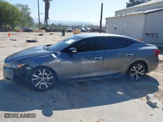 2018 Nissan Maxima Platinum with VIN 1N4AA6AP4JC373550, listed as a IAAI auction lot 41827941 with 80,746 mi miles. Bid and sale history available at carsss.com. Image 14.