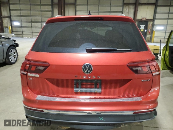 2022 Volkswagen Tiguan SE with VIN 3VV2B7AX6NM039012, listed as a Copart auction lot 55279705 with 54,011 mi miles and Salvage title. Bid and sale history available at DreamBid. Image 6.