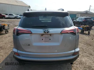 2017 Toyota RAV4 LE z VIN 2T3BFREVXHW599125, wystawiony jako Copart lot #60498995 z przebiegiem 119 575 mil mil oraz Szkoda całkowita • Salvage title. Historia ofert i sprzedaży dostępna na DreamBid. Obrazek 6.