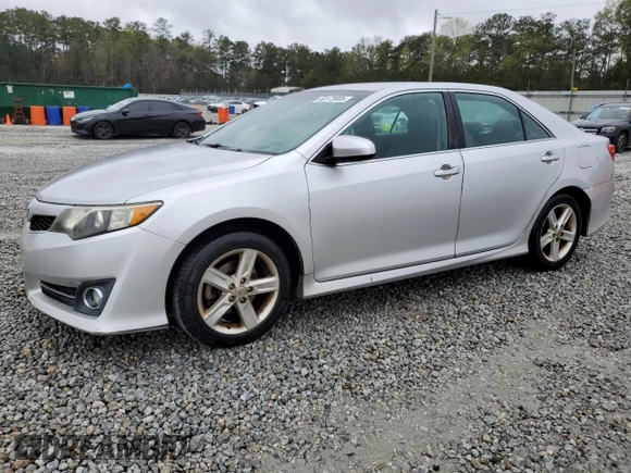 2014 Toyota Camry L with VIN 4T1BF1FK3EU322584, listed as a Copart auction lot 50175905 with 183,749 mi miles and Salvage Title. Bid and sale history available at DreamBid. Image 1.