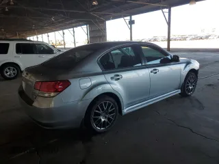 2013 Subaru Legacy Premium z VIN 4S3BMCC60D3010269, wystawiony jako Copart lot #62195655 z przebiegiem 123 265 mil mil oraz Szkoda całkowita • Salvage title. Historia ofert i sprzedaży dostępna na DreamBid. Obrazek 3.