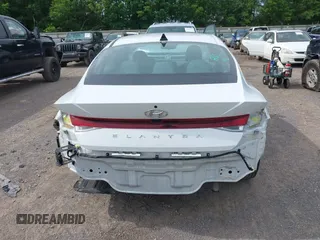 2022 Hyundai Elantra SEL z VIN 5NPLS4AG4NH081332, wystawiony jako IAAI lot #42307790 z przebiegiem 50 541 mil mil oraz . Historia ofert i sprzedaży dostępna na DreamBid. Obrazek 16.