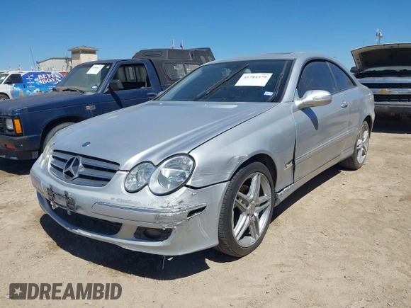 2008 Mercedes-Benz CLK 350 with VIN WDBTJ56H38F258699, listed as a IAAI auction lot 41781579 with 166,754 mi miles and . Bid and sale history available at DreamBid. Image 6.
