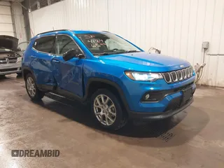 2022 Jeep Compass Latitude Lux с VIN 3C4NJDFB8NT194788, выставлен на аукционе IAAI как лот 41846599 с пробегом 9 269 миль миль и . История ставок и продаж доступна на DreamBid. Изображение 1.