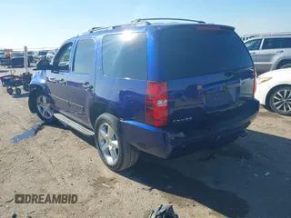 2010 Chevrolet Tahoe LTZ z VIN 1GNUCCE08AR266535, wystawiony jako IAAI lot #41154068 z przebiegiem 212 010 mil mil oraz . Historia ofert i sprzedaży dostępna na DreamBid. Obrazek 3.