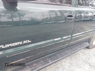 2001 GMC Yukon XL SLE with VIN 3GKFK16T31G182628, listed as a IAAI auction lot 41842295 with 291,231 mi miles and . Bid and sale history available at DreamBid. Image 6.