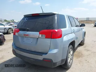 2015 GMC Terrain SLE z VIN 2GKALMEK6F6166427, wystawiony jako IAAI lot #42056662 z przebiegiem 100 957 mil mil oraz . Historia ofert i sprzedaży dostępna na DreamBid. Obrazek 4.