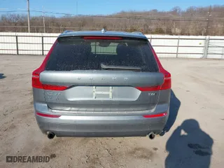 2019 Volvo XC60 Momentum with VIN LYVA22RK0KB306636, listed as a IAAI auction lot 41539565 with 66,610 mi miles. Bid and sale history available at carsss.com. Image 16.