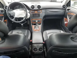 2006 Mercedes-Benz CLK 350 z VIN WDBTJ56JX6F167526, wystawiony jako Copart lot #57222425 z przebiegiem 100 397 mil mil oraz Szkoda całkowita • Salvage title. Historia ofert i sprzedaży dostępna na DreamBid. Obrazek 8.