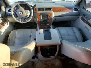 2007 Chevrolet Suburban LT with VIN 3GNFC16097G241714, listed as a Copart auction lot 42155195 with 307,414 mi miles and Salvage Title. Bid and sale history available at carsss.com. Image 8.