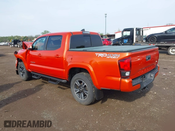 2018 Toyota Tacoma SR with VIN 3TMCZ5AN2JM131276, listed as a IAAI auction lot 42160819 with 46,044 mi miles and . Bid and sale history available at carsss.com. Image 3.