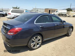 2018 Mercedes-Benz C 300 с VIN 55SWF4KBXJU282633, выставлен на аукционе Copart как лот 60121545 с пробегом 76 250 миль миль и Списание • Salvage title. История ставок и продаж доступна на DreamBid. Изображение 3.