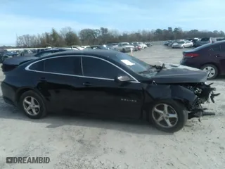 2019 Chevrolet Malibu LT with VIN 1G1ZD5STXKF162579, listed as a IAAI auction lot 38336868 with 1 mi miles. Bid and sale history available at carsss.com. Image 12.