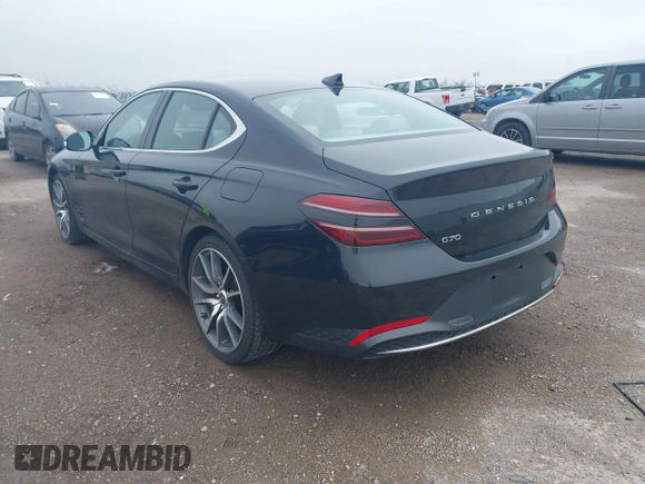 2023 Genesis G70 2.0T z VIN KMTG34TA5PU123377, wystawiony jako IAAI lot #41632566 z przebiegiem 12 184 mil mil oraz . Historia ofert i sprzedaży dostępna na DreamBid. Obrazek 3.
