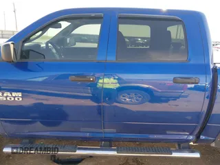 2017 Ram 1500 Express z VIN 3C6RR7KT4HG710272, wystawiony jako IAAI lot #41915939 z przebiegiem 105 890 mil mil oraz . Historia ofert i sprzedaży dostępna na DreamBid. Obrazek 14.
