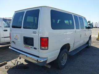 2014 Ford Econoline Passenger XL with VIN 1FBNE3BL9EDA22177, listed as a IAAI auction lot 42097378 with 232,100 mi miles. Bid and sale history available at carsss.com. Image 4.