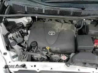 2017 Toyota Sienna L with VIN 5TDZZ3DC4HS772223, listed as a Copart auction lot 61260195 with 33,406 mi miles and Salvage title. Bid and sale history available at DreamBid. Image 16.