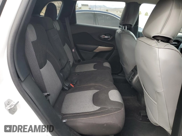 2018 Jeep Cherokee Latitude с VIN 1C4PJMCX4JD532485, выставлен на аукционе Copart как лот 49496145 с пробегом 92 322 миль миль и Списание • Salvage title. История ставок и продаж доступна на DreamBid. Изображение 10.