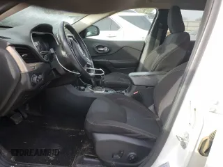 2016 Jeep Cherokee Latitude with VIN 1C4PJMCB5GW270008, listed as a Copart auction lot 43928675 with 157,704 mi miles and Salvage Title. Bid and sale history available at carsss.com. Image 7.