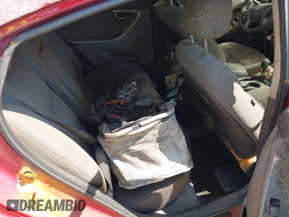 2015 Hyundai Elantra SE z VIN 5NPDH4AE1FH599305, wystawiony jako IAAI lot #42082653 z przebiegiem Nie podano mil oraz . Historia ofert i sprzedaży dostępna na DreamBid. Obrazek 8.